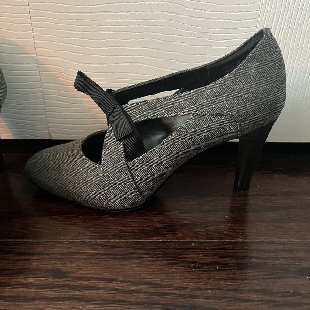 Kelly & Katie 3” Heels, Size 6